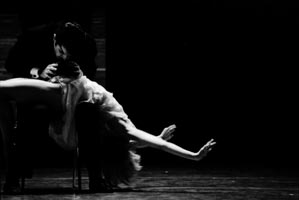 Lulu. eine Monstretragödie – Christian Spuck; Alicia Amatriain und Ivan Gil Ortega, Stuttgarter Ballett, 2003, © Marcia Breuer