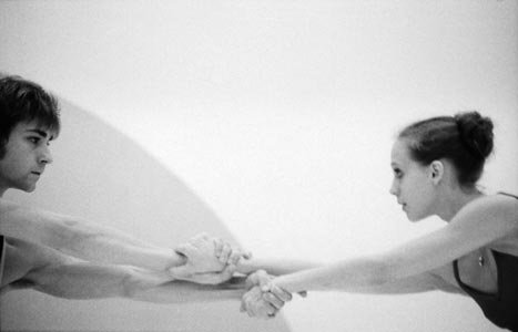 nocturne – Christian Spuck; Friedemann Vogel und Alicia Amatriain, Stuttgarter Ballett, 2002, © Marcia Breuer